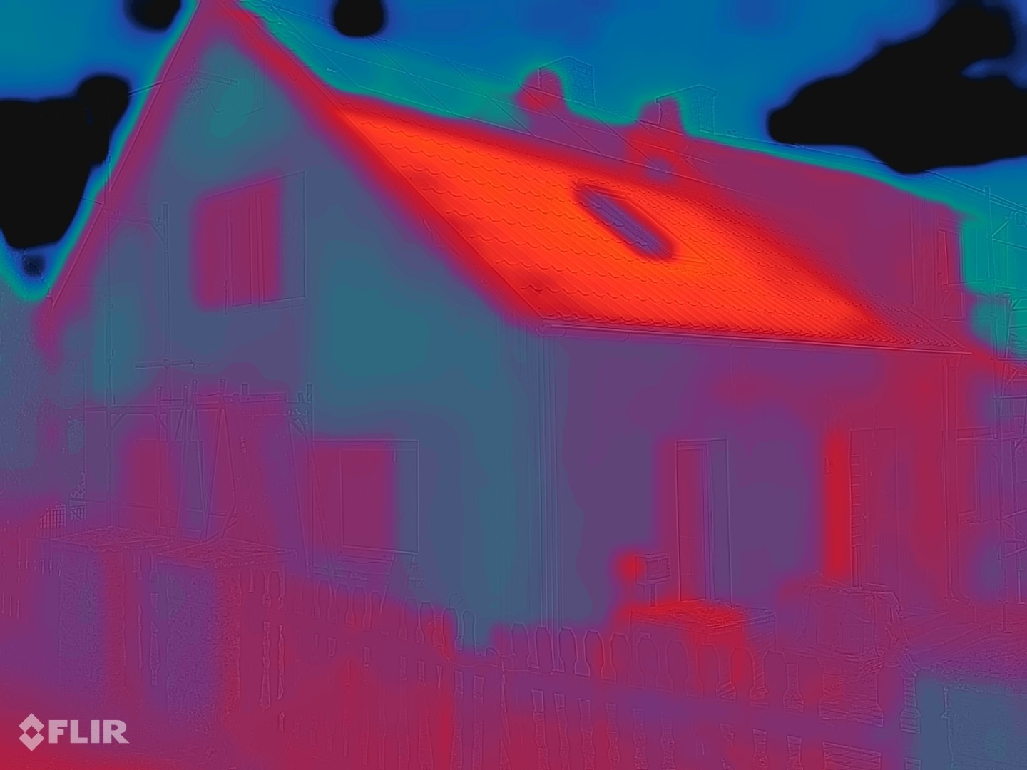 Thermal image of the façade after coating